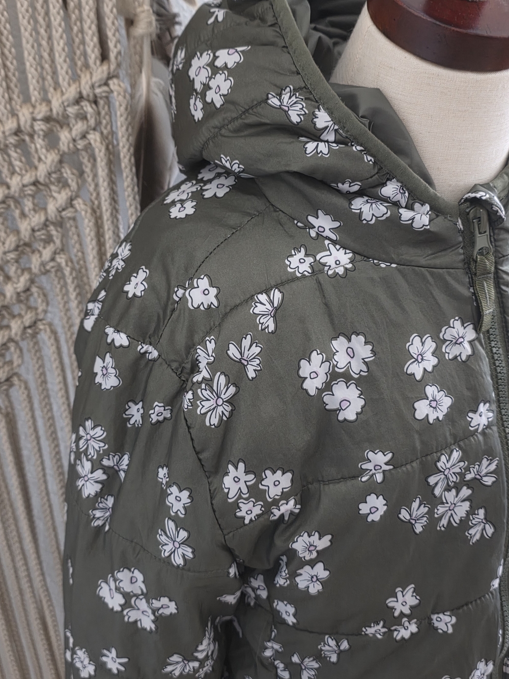 Olive Green Floral Puffer Jacket, Size Small, 7/8 - Picture 8 of 13